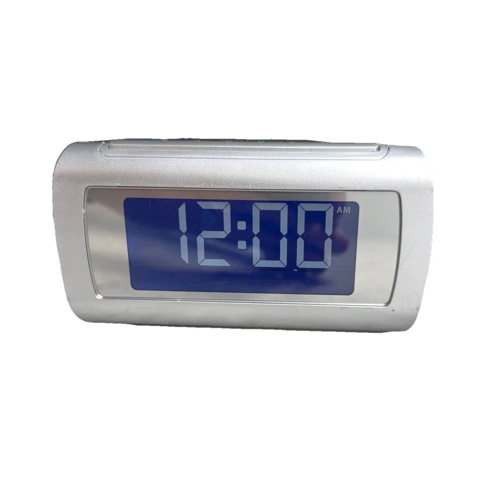 Brookstone 4511 TimeSmart Self Setting Digital Dual Alarm Clock